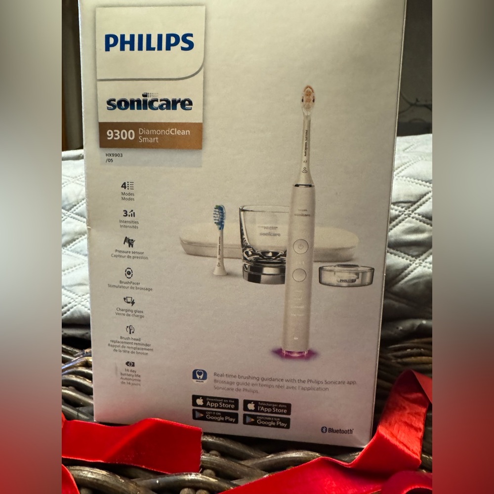 Philips sonicare 9300 diamond cleaned smart toothbrush
